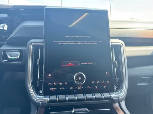 New 2026 GMC Yukon Denali w/ LPO, Floor Liner Package AWD/4WD image 24