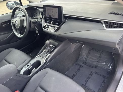 Used 2024 Toyota Corolla LE FWD image 27