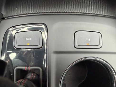 Used 2024 Chevrolet Equinox RS image 23