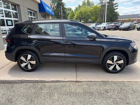 Certified 2026 Volkswagen Taos S AWD/4WD image 10