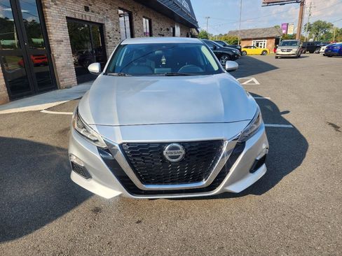 Used 2021 Nissan Altima 2.5 SV image 8