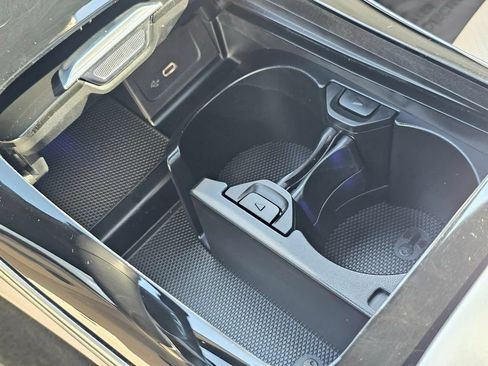 Used 2023 Mercedes-Benz C 300 4MATIC Sedan image 38