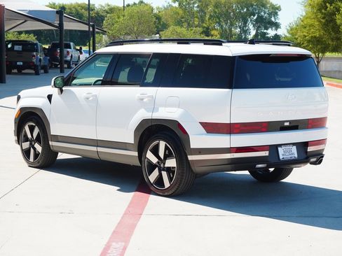 Used 2025 Hyundai Santa Fe Limited image 3