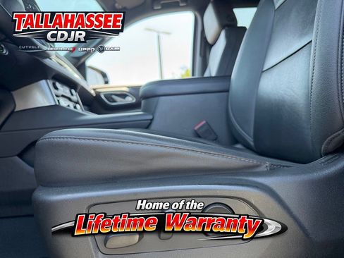 Used 2024 Chevrolet Suburban LT AWD/4WD image 13