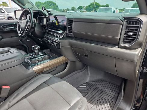 Used 2022 Chevrolet Silverado 1500 RST AWD/4WD image 30