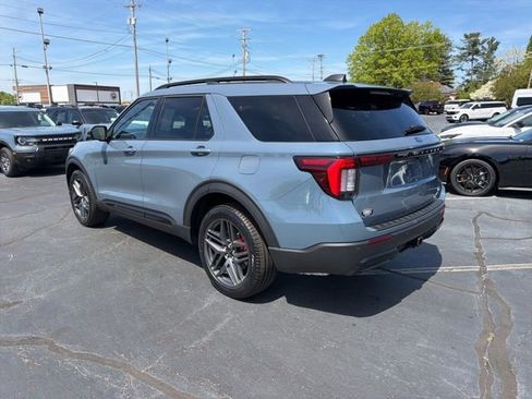 New 2026 Ford Explorer ST-Line AWD/4WD image 5