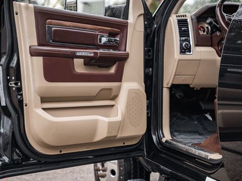 Used 2018 RAM 3500 Laramie Longhorn image 49