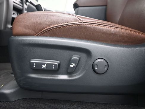 Used 2023 Toyota 4Runner Limited image 10