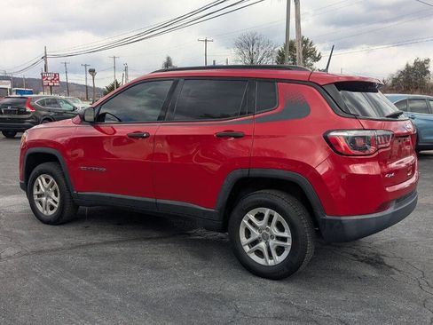Used 2018 Jeep Compass Sport w/ Mopar Graphics Package image 13