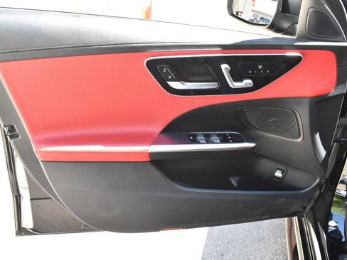 Used 2022 Mercedes-Benz C 300 Sedan w/ AMG Line w/ Night Package image 17