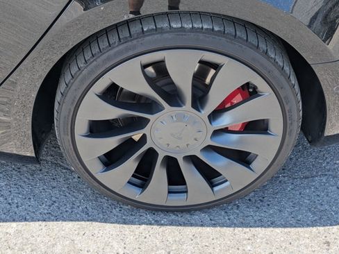 Used 2022 Tesla Model 3 Long Range AWD/4WD image 14