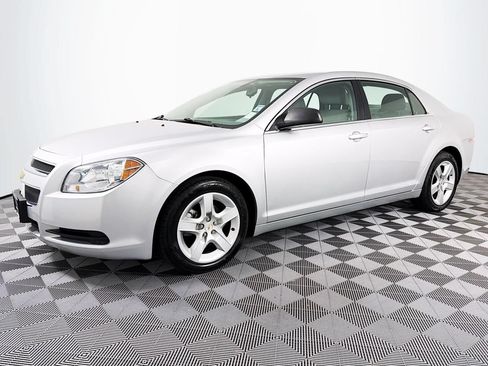 Used 2012 Chevrolet Malibu LS FWD image 6