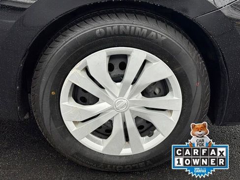 Used 2023 Nissan Versa S w/ Trunk Package image 26