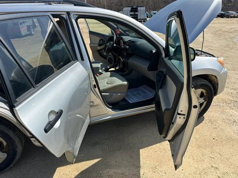 Used 2010 Toyota RAV4 4WD V6 image 12