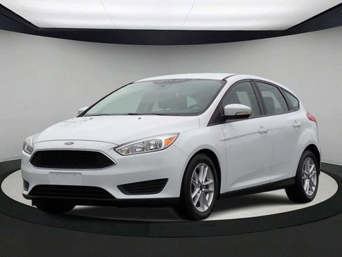 Used 2015 Ford Focus SE image 4