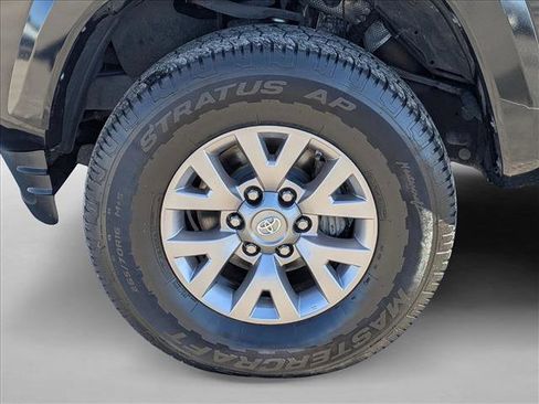 Used 2016 Toyota Tacoma SR5 image 21
