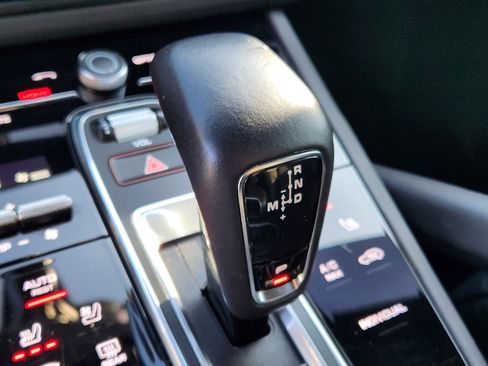 Used 2023 Porsche Cayenne Turbo image 23