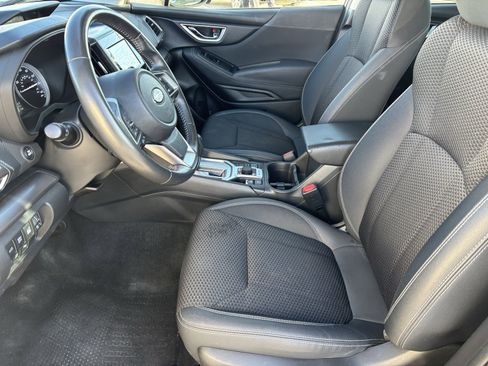 Used 2023 Subaru Forester Premium w/ Popular Package #1 image 17