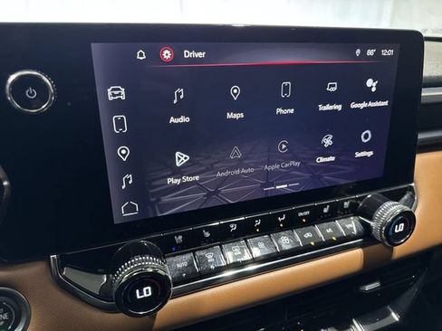 Certified 2023 GMC Canyon AT4 w/ AT4 Premium Package AWD/4WD image 18