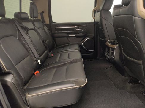 Used 2019 RAM 1500 Laramie AWD/4WD image 19