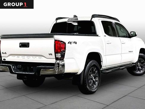 Used 2021 Toyota Tacoma SR5 AWD/4WD image 13