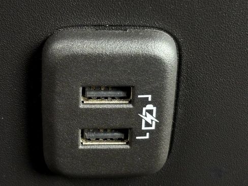 Used 2024 Chevrolet Equinox LS w/ LS Convenience Package FWD image 30