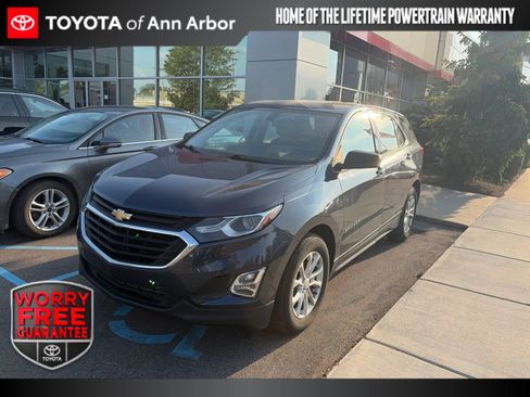 Used 2019 Chevrolet Equinox LS FWD image 1