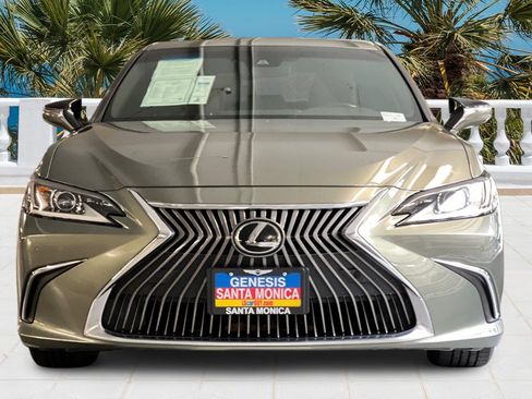 Used 2021 Lexus ES 250 w/ Premium Package image 9