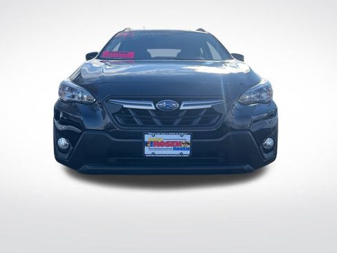 Used 2022 Subaru Crosstrek 2.0i Premium image 2