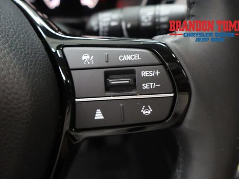 Used 2025 Honda CR-V EX-L image 16