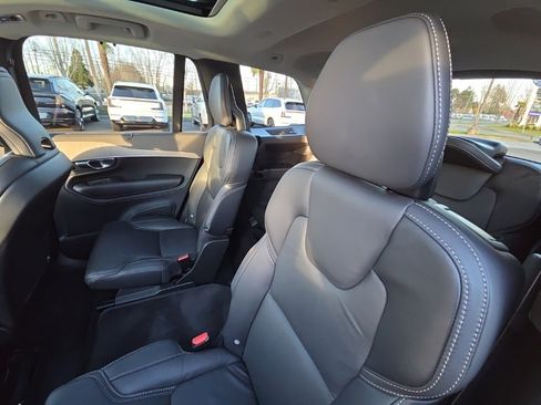 Used 2022 Volvo XC90 T6 Inscription image 6