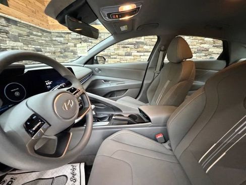 Certified 2024 Hyundai Elantra SEL FWD image 12