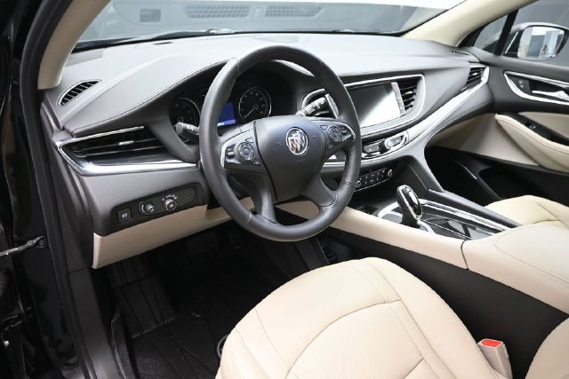 Used 2020 Buick Enclave Premium w/ Sun and Sites Package AWD/4WD image 9