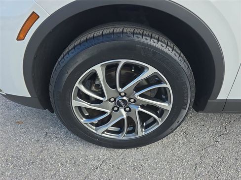 Used 2022 Lincoln Corsair FWD w/ Equipment Group 101A image 15