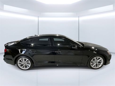 Used 2022 Audi A5 2.0T Premium Plus image 8