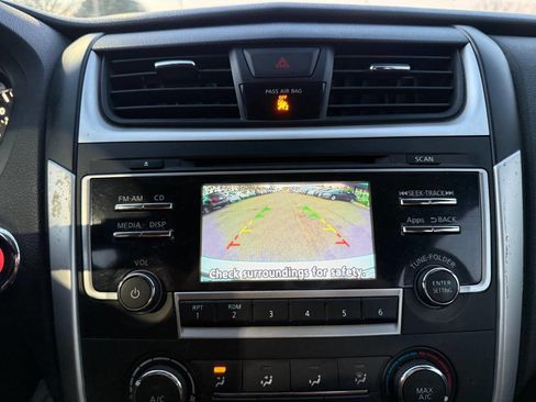 Used 2016 Nissan Altima 2.5 S w/ Power Driver Seat Package image 16