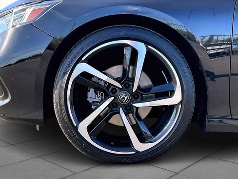 Used 2022 Honda Accord Sport image 10