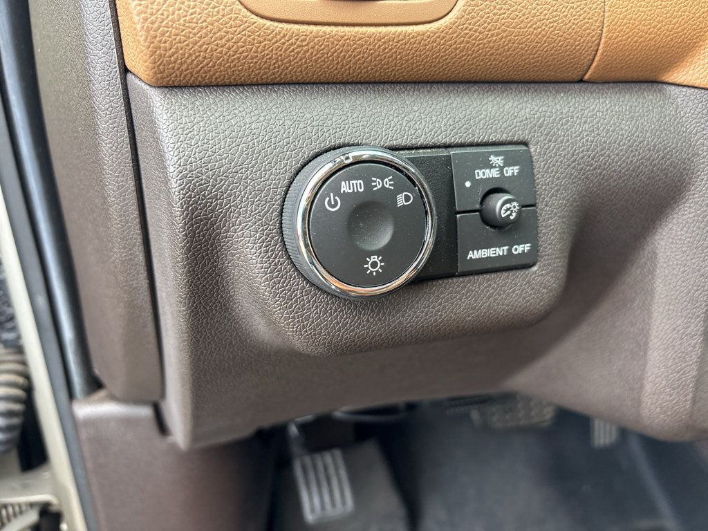 Used 2017 Buick Enclave Leather AWD/4WD image 13