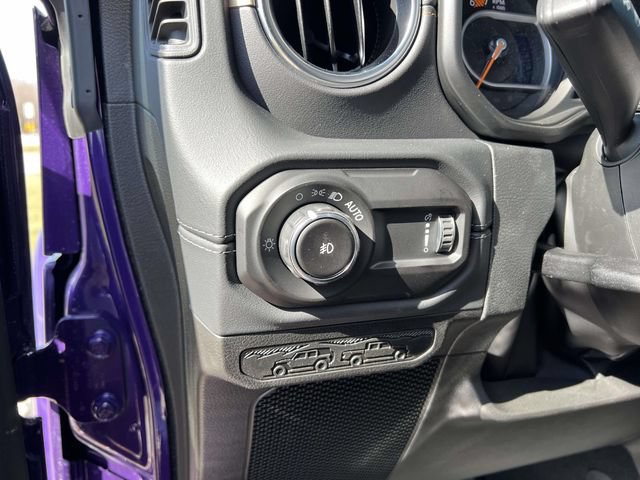 New 2026 Jeep Wrangler Unlimited Sahara w/ Whitecap Package AWD/4WD image 11