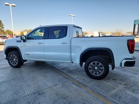 Used 2025 GMC Sierra 1500 AT4 image 4
