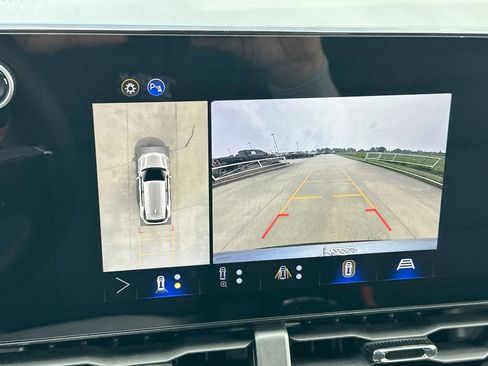 New 2026 Chevrolet Equinox RS FWD image 17