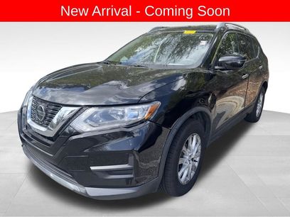 Used 2018 Nissan Rogue SV