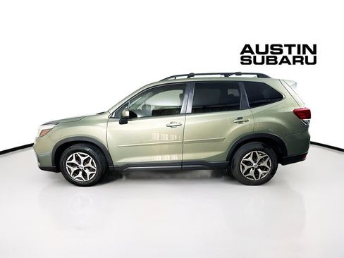Used 2021 Subaru Forester Premium w/ Popular Package #1 image 4