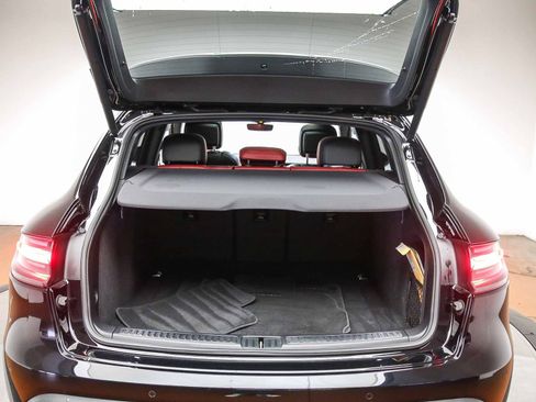 Certified 2024 Porsche Macan Turbo AWD/4WD image 30
