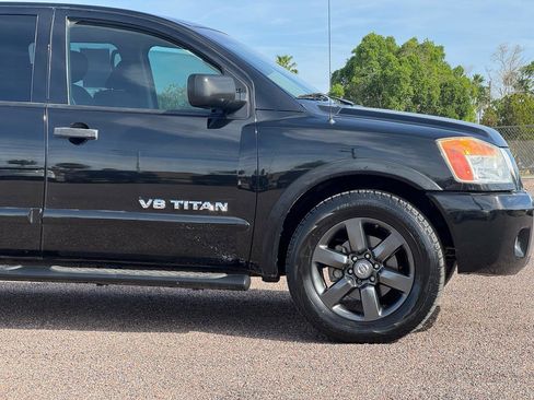 Used 2015 Nissan Titan SV w/ SV Value Truck Package image 15