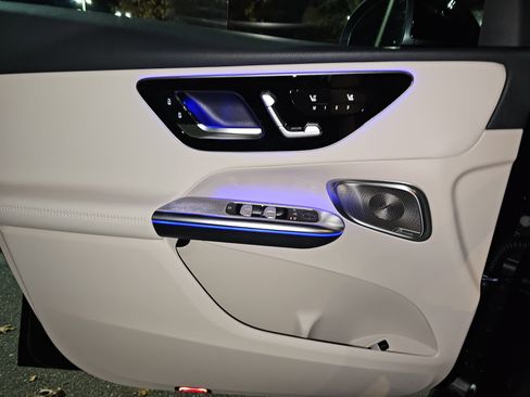 New 2026 Mercedes-Benz GLC 300 4MATIC image 29