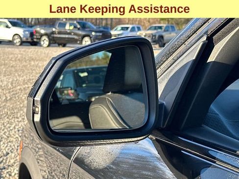 Used 2025 BMW X2 xDrive28i image 8