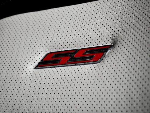 Used 2017 Chevrolet Camaro SS w/ LPO, Ground Effects Package image 36