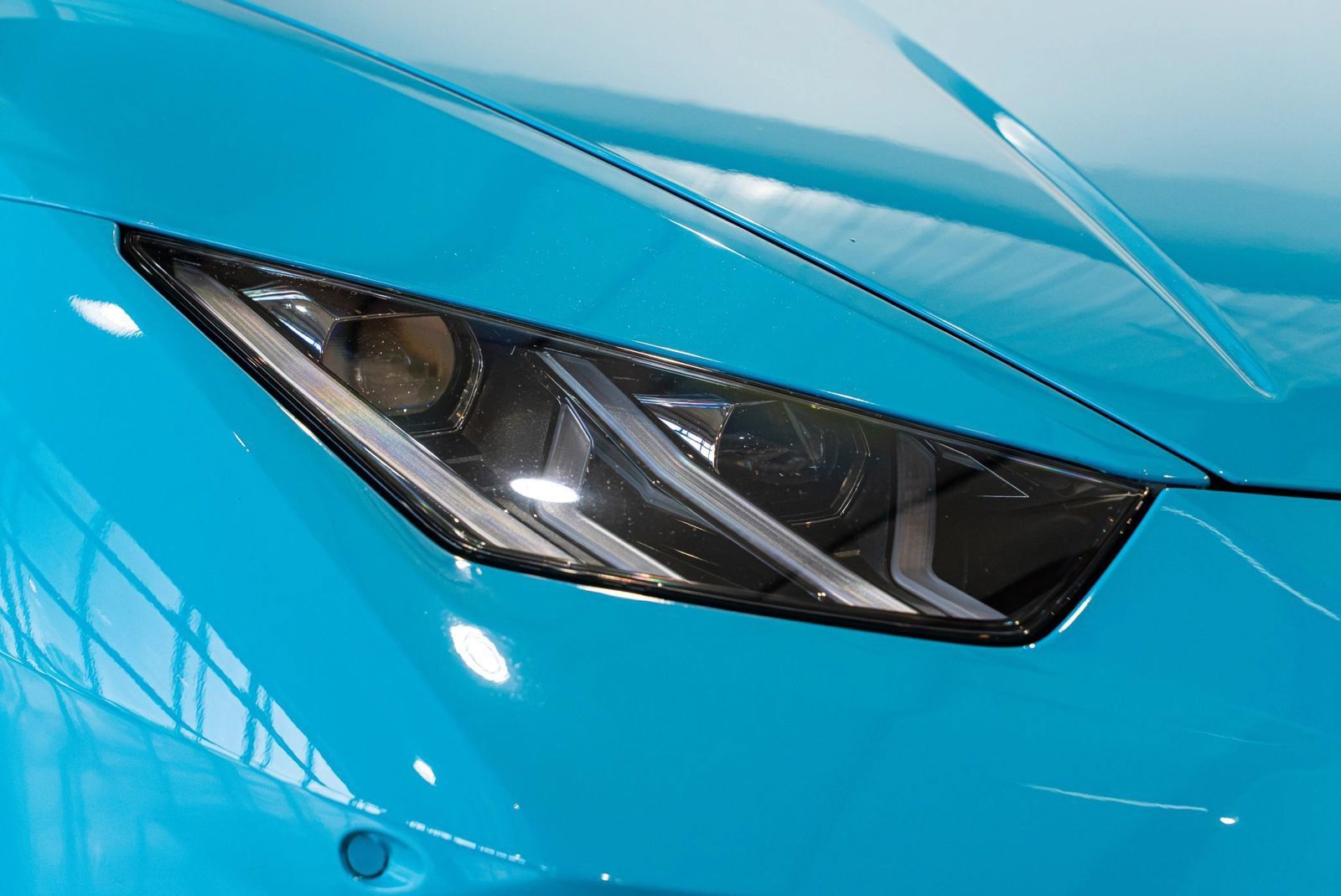 Used 2020 Lamborghini Huracan EVO AWD/4WD image 5