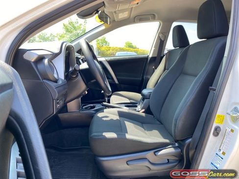 Used 2017 Toyota RAV4 LE w/ All Weather Liner Package AWD/4WD image 23